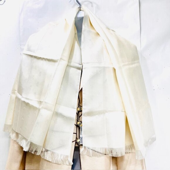 New Unbox HERMES  Stole scarf wrap 100% Silk Satin 58"x36" Ivery Bees FringW/C/A - Picture 15 of 15